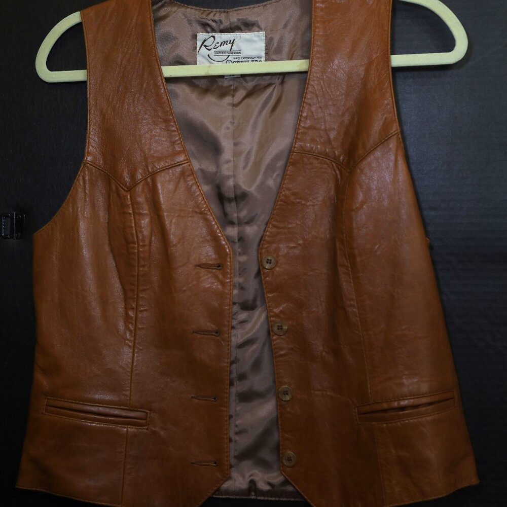 VINTAGE LEATHER VEST